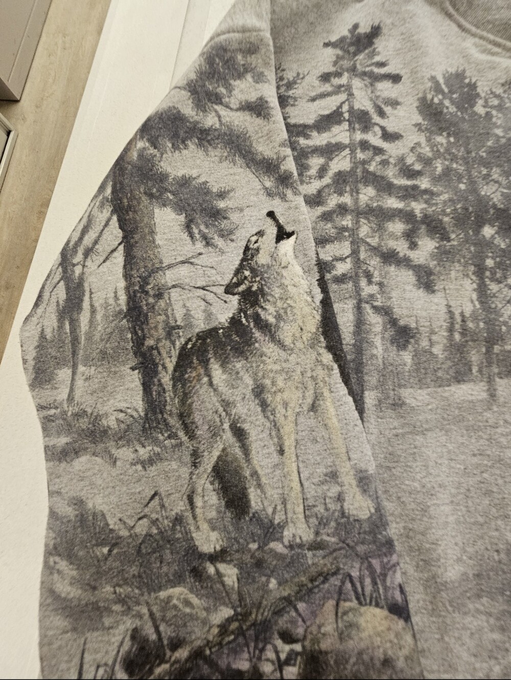 Vtg Artisan Gray Crewneck Sweatshirt with Wolf Pack Graphic w/ pockets  Sz XL - Picture 5 of 8